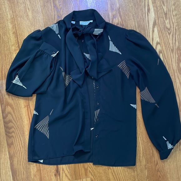 Vintage Jones New York Black Geometric Button Down Blouse - Picture 4 of 6